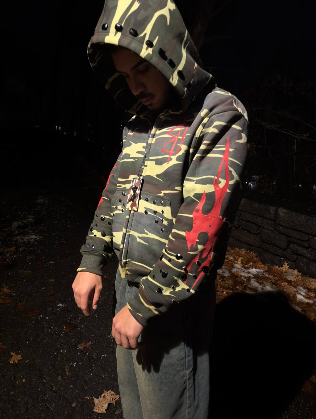 CAMO FLAME CROPPED HOODIE